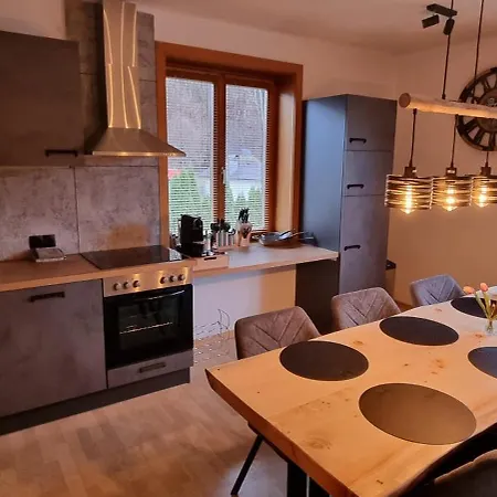 Nikki Apartmán